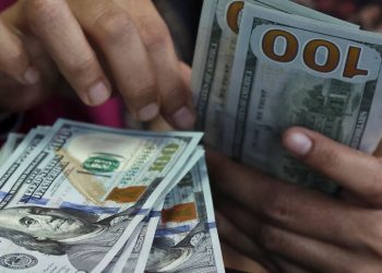 dolar-fecha-a-r$-5,44-e-registra-maior-alta-semanal-desde-2008
