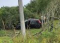 Motorista perde o controle na “Curva da Loira”, na Campos-Farol