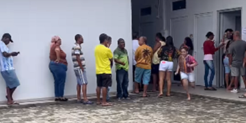 Eleitores têm até as 17h para escolher candidatos