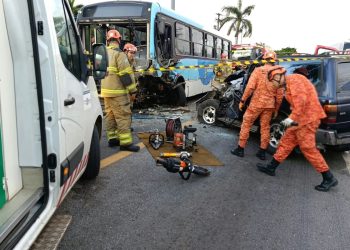 Acidente grave com ônibus municipal deixa um morto e um ferido próximo ao Shopping Estrada